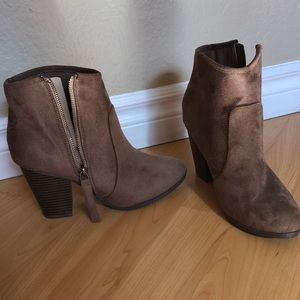 Tan Suede Booties!